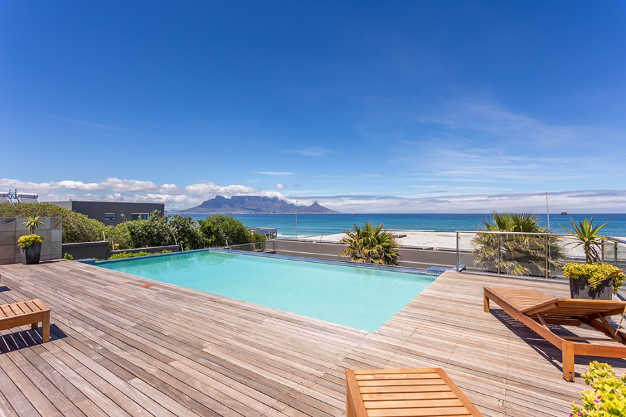 2 Bedroom Property for Sale in Bloubergrant Western Cape